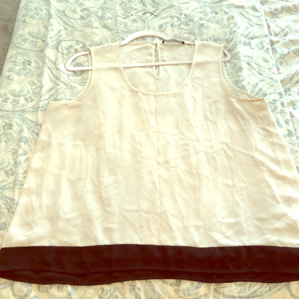 Chic Hi low tank top